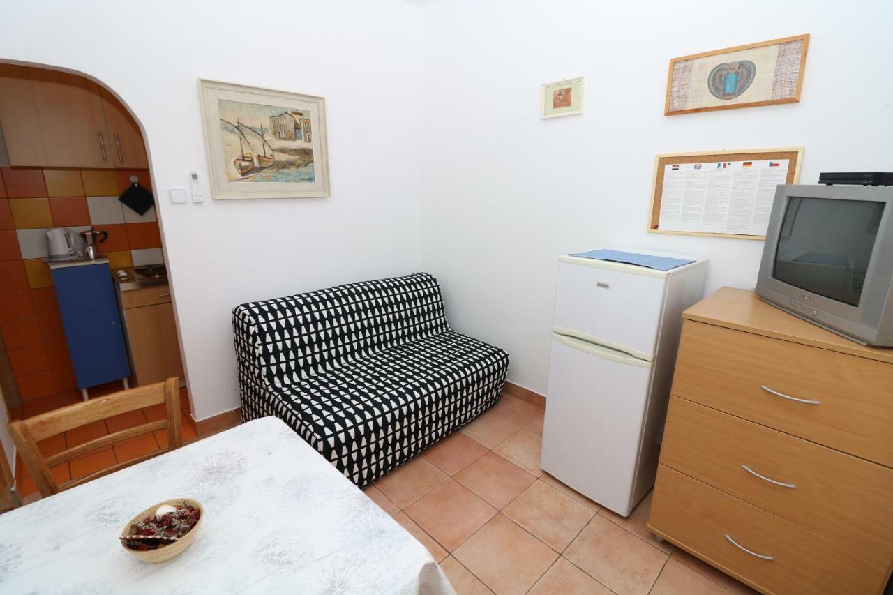 Apartments Reljic With Terrace Baška Εξωτερικό φωτογραφία